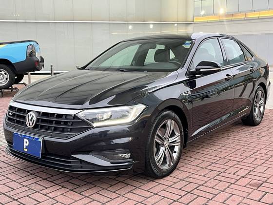 VOLKSWAGEN JETTA 1.4 250 TSI TOTAL FLEX R-LINE TIPTRONIC VOLKSWAGEN JETTA 1.4 250 TSI TOTAL FLEX R-LINE TIPTRONIC